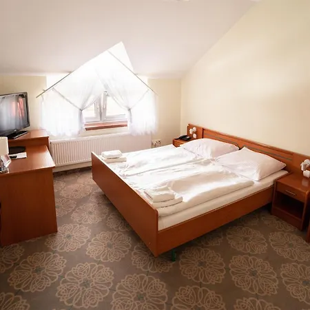 Otel Zajazd Chyzne 2*