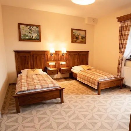 ホテル Zajazd Chyzne 2*